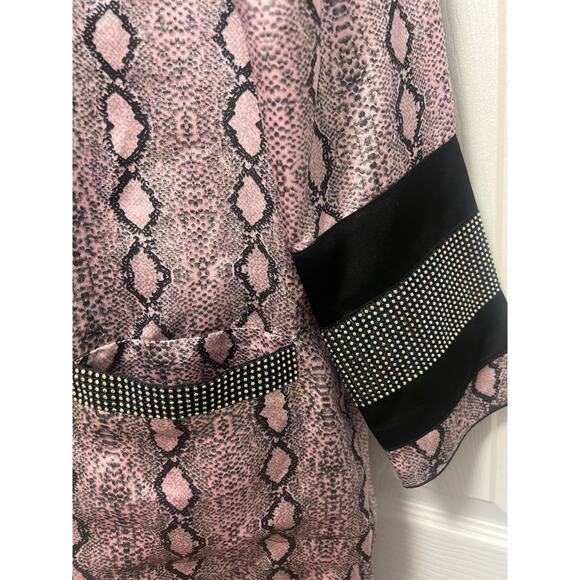 Slumber Animal Print Pajamas with Bling, Size S – Stylish and Comfy - Picture 4 of 15